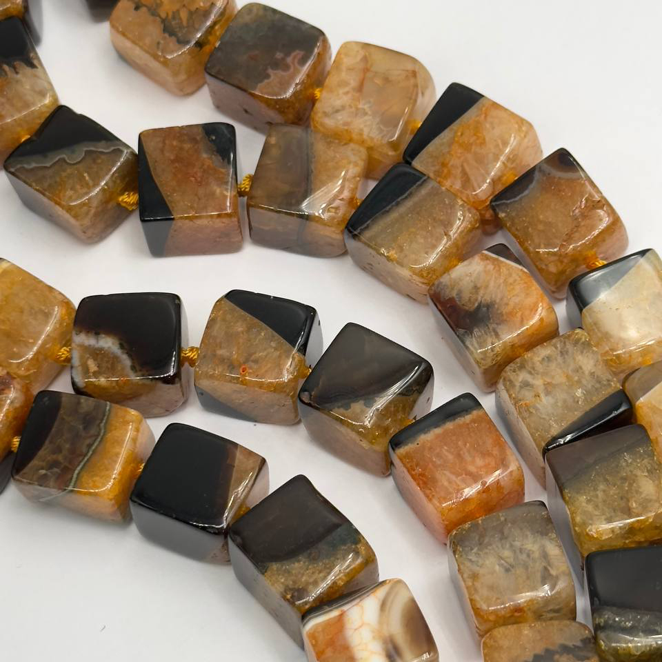 Агат тигровой расцветки размер 15 мм мм натуральный камень