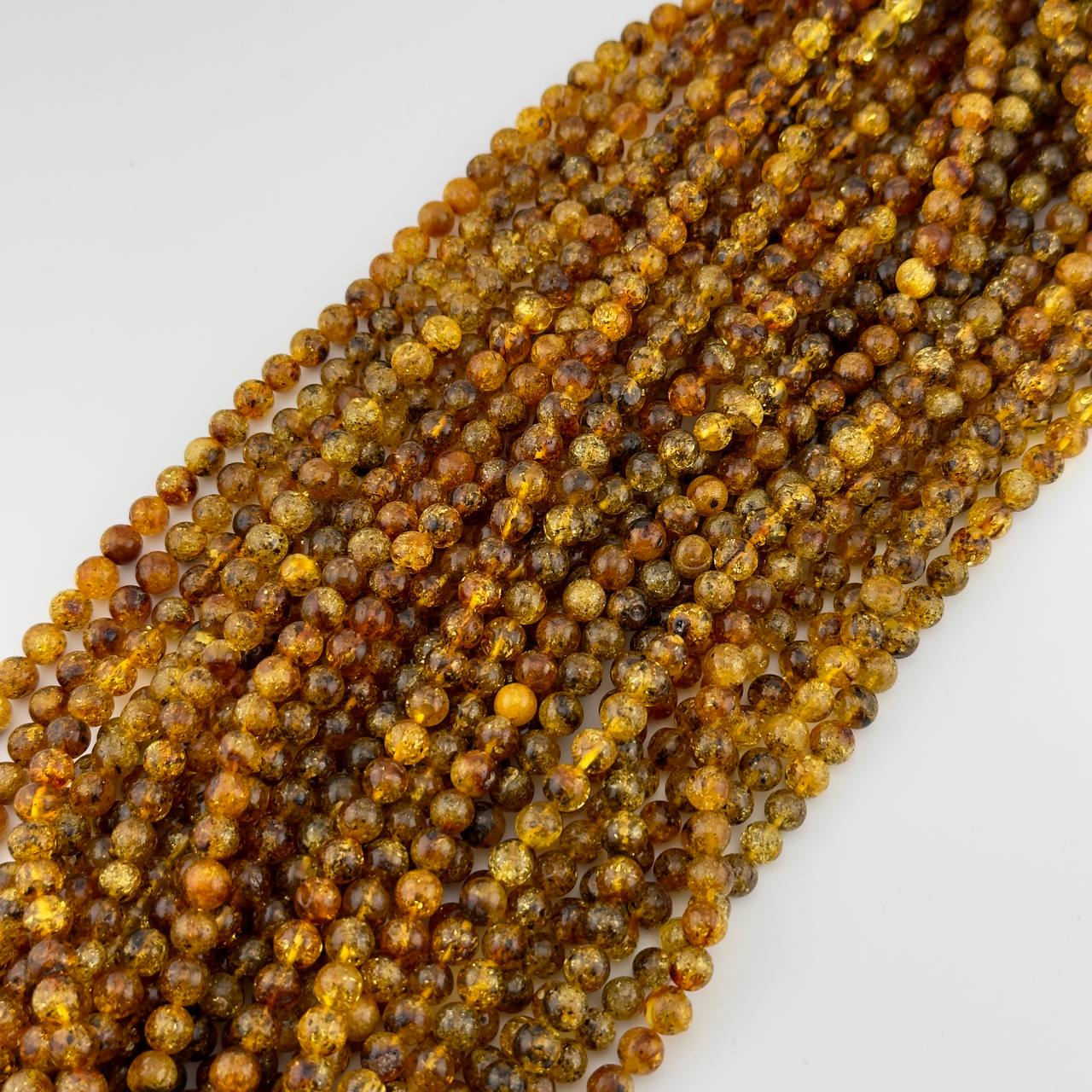 Янтарь натуральный размер 6мм