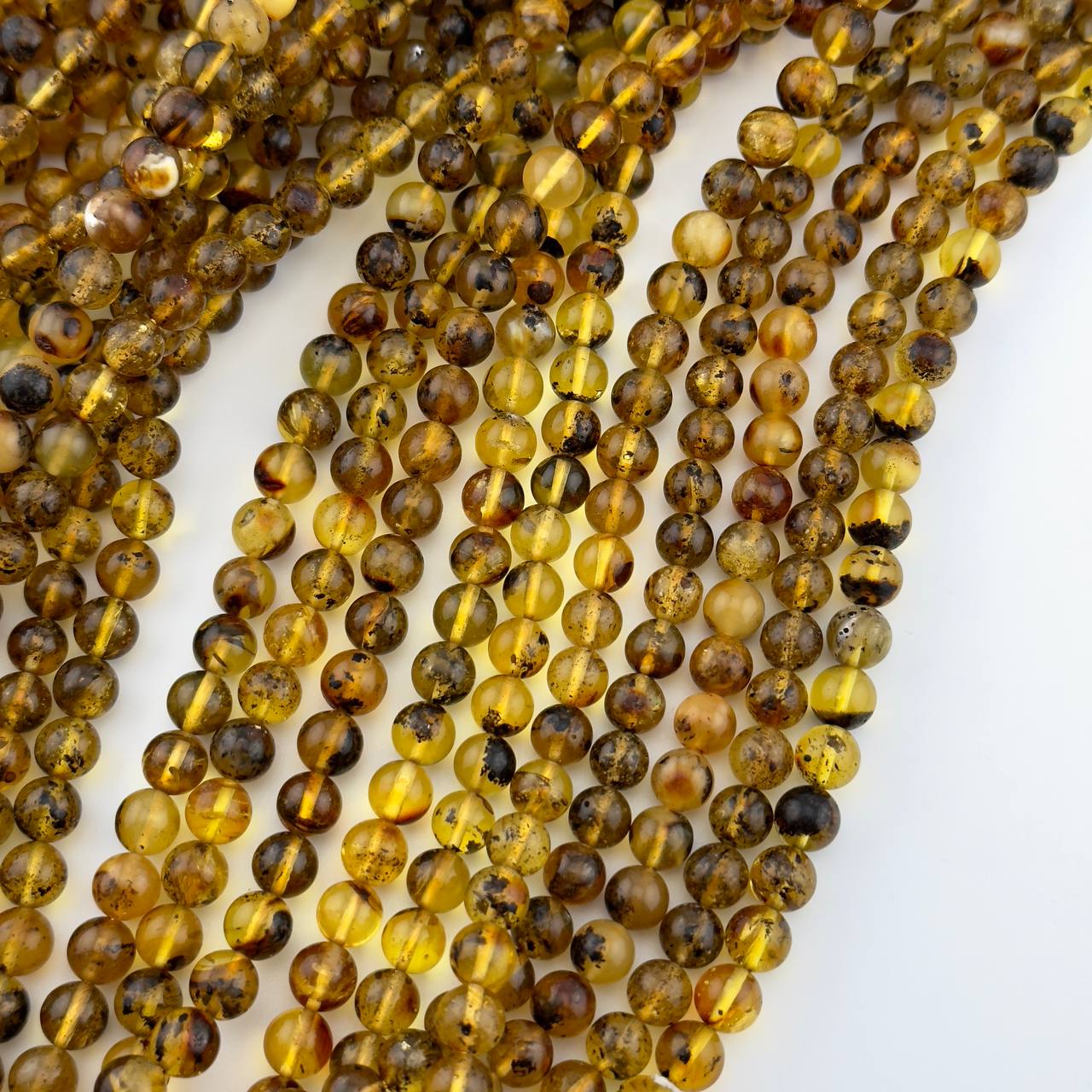 Янтарь натуральный размер 7мм