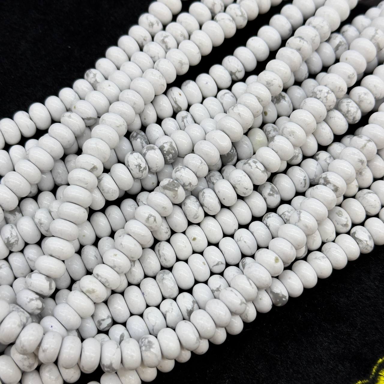 Бусины Кахолонг размер 8*4мм натуральный камень